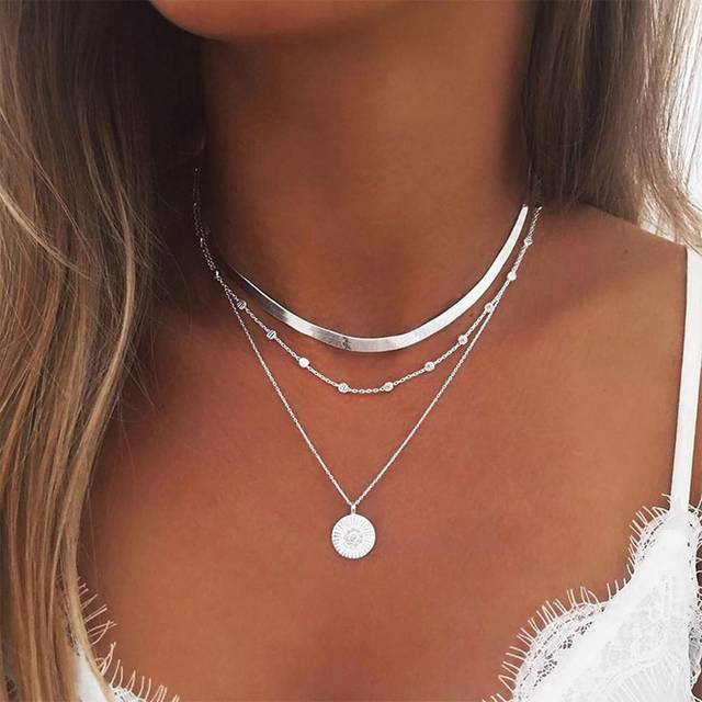 SHEIN Flat Snake Chain & Round Disc 3-Layers Women Necklace (Bead Quantity Random, Fixed Length)