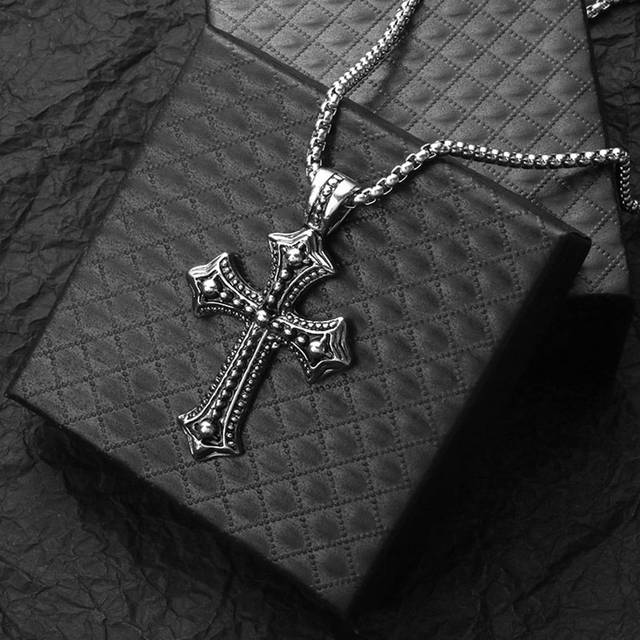 SHEIN 1pc Vintage Stainless Steel Cross Pendant Necklace For Men For Daily Decoration
