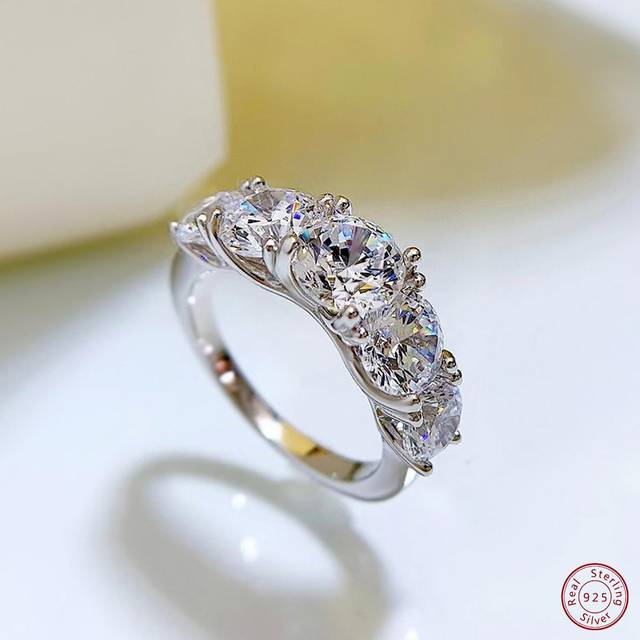 XUJIA 1PC Five Stone Ring For Women Round Cut Moissanite Engagement Ring 100% 925 Sterling Silver D-E Color VVS1 6.5mm&6mm&5mm Moissanite Anniversary Weddin