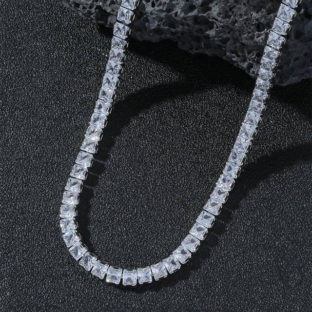 Fashionabla och populära män Cubic Zirconia Chain Halsband Koppar Punk Hip Pop Style för smycken present och för en elegant look - Silver (En-Storlek)