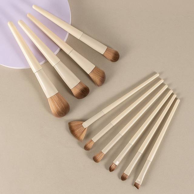 SHEIN 10pcs/set Makeup Brush Set For Daily Home Use And Portable When Traveling Including Eyeshadow Brush, Concealer Brush, Foundation Brush, Blush Brush, E