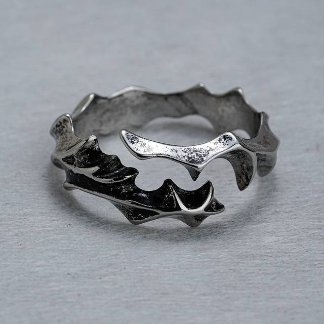 Fashionabla och populära män strukturerad design omslagsring legering för smycken present och för en elegant look - Antikt Silver (En-Storlek)