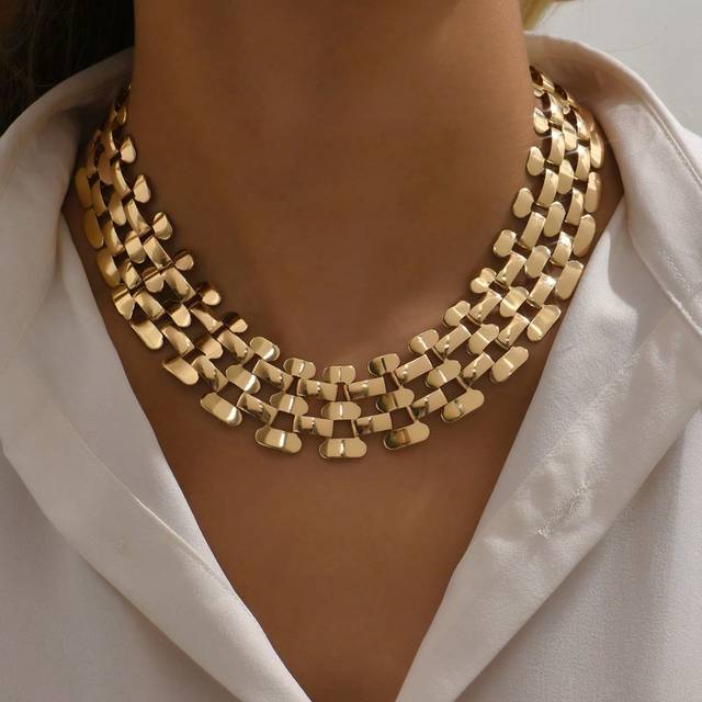 SHEIN 1pc Fashionable Luxury Hollow Out Shiny Wide Punk Hip-Hop Style Exaggerated Chain Clavicle Necklace