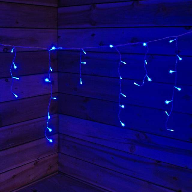 100 Blue Icicle Connectable LED Seasonal Lights