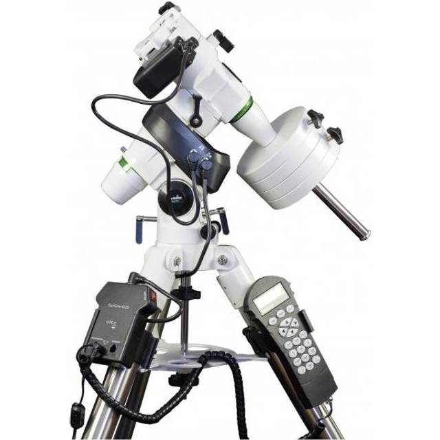 Sky-Watcher EQ5 SynScan Computerised GOTO Equatorial Mount and Tripod