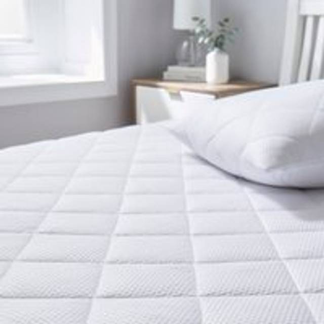 The Fine Bedding Company Breathe, Cooling &Amp; Moisture Wicking Mattress Protector - White - Single