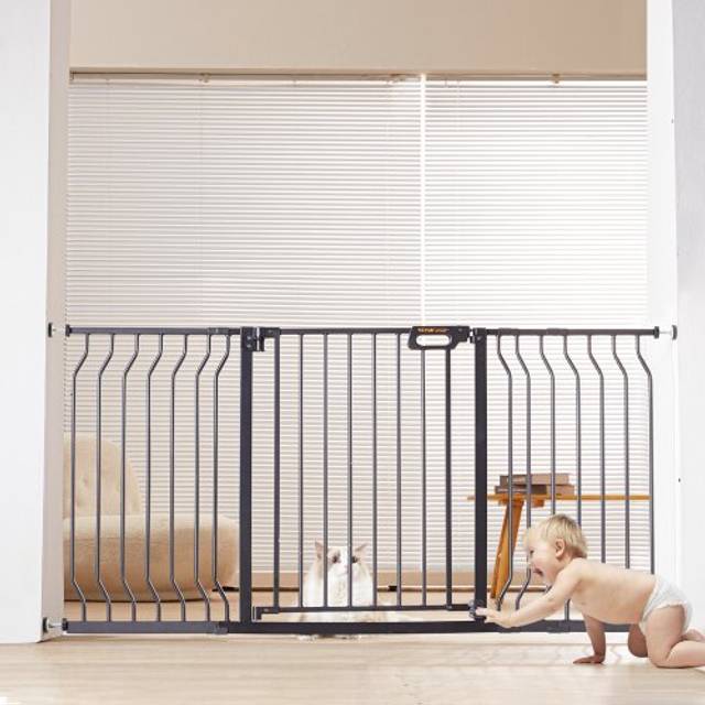 VEVOR Baby Gate, 29.5"-57.8" Extra Wide, 30" High, Dog Gate for Stairs Doorways and House, Easy Step Walk Thru Auto Close Child Gate Pet Security Gate with Pressure Mount Kit and Wall Mount Kit, Black