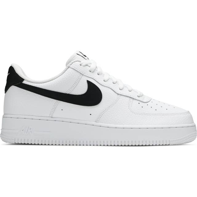 Nike – Air Force 1 '07 – Vita och svarta sneakers