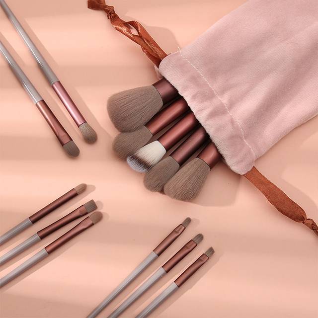 SHEIN Maroon 13 Brush Set + Storage Bag Four Seasons Green Brush Set Portable Soft Hair Powder Brush Concealer Brush Lip Brush Eyebrow Brush Blush Brush Eye