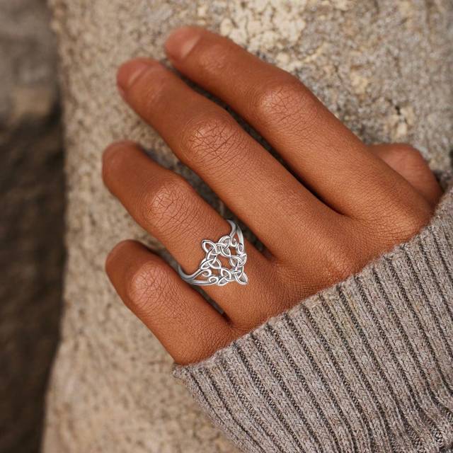 SHEIN 1pc 925 Sterling Silver Celtic Knot Ring Heart Cross High Polish Tarnish Resistant Eternity Wedding Band Stackable Ring Thanksgiving Gift