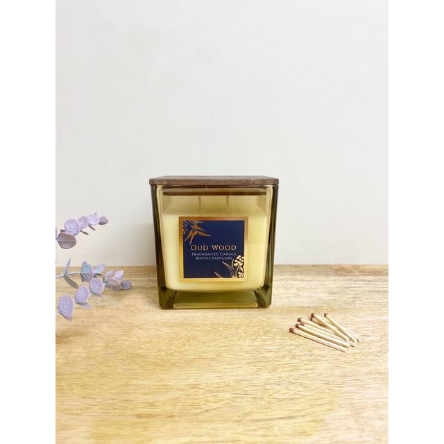 Oud Wood Scented Candle With Wooden Lid