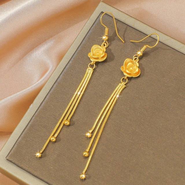SHEIN 1 Pair Versatile Gold Plated Rose Flower & Long Tassel Dangle Earrings, Jewelry Gift For Women, Valentine&#39;s Day Valentines,Mom,Mother,Mother&#39;s Day,Gif