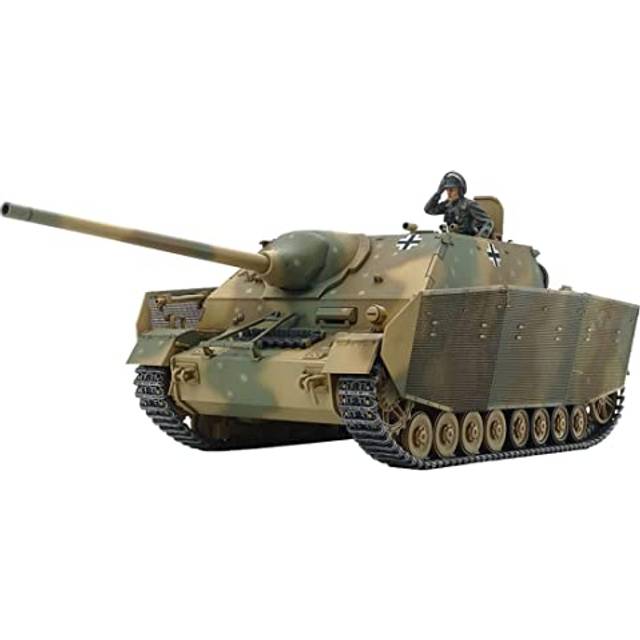 Tamiya 1/35 Scale German Panzer IV/70(A) Model Kit