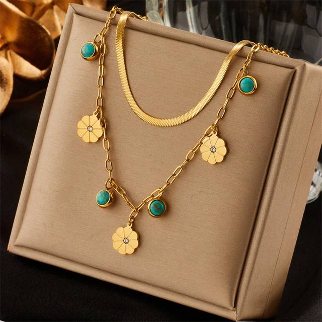 SHEIN 1pc Multi-Layered Titanium Steel Round Turquoise & Small Flower Decor Pendant Necklace Valentines,Mom,Mother,Mother&#39;s Day,Gift
