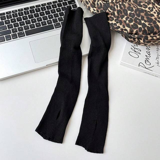 SHEIN 1pair Women&#39;s Black Knitted Fingerless Gloves, Fashionable Warm Mittens For Autumn And Winter Daily Wear Halloween Accessories Winter Gloves Cold Glov