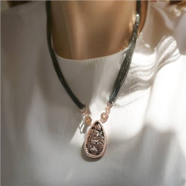 Rose Gold Plated Black Agate Necklace