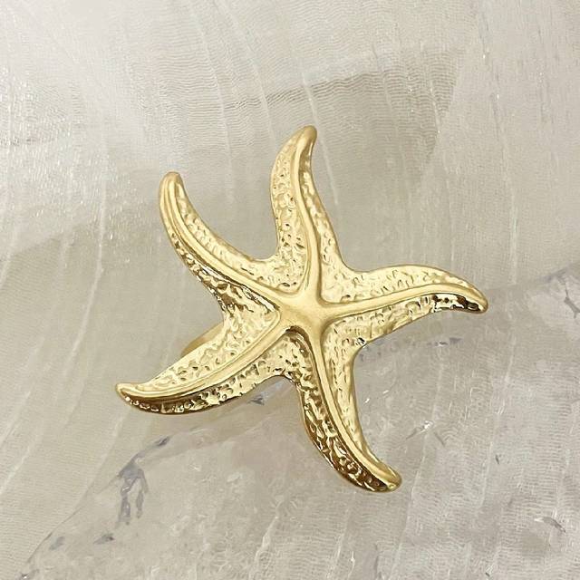 Mazuer Mazuer 1pc Gold Vintage French Classic Stainless Steel Exaggerated Fashionable Antique Style Starfish Design Ring For Women, Suitable For Graduation,