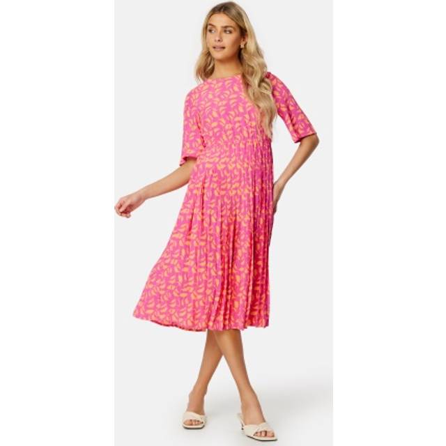 Happy Holly Eloise pleated dress Cerise / Patterned 40/42