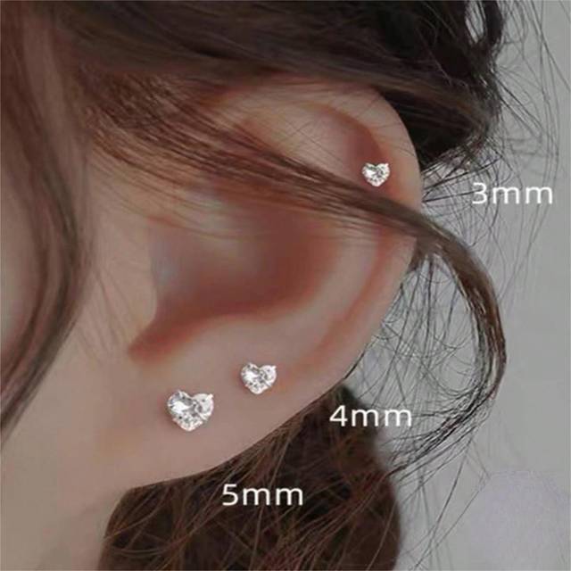 SHEIN 1pair Silver Heart Shape Zirconia Shining Stud Earrings, Minimalist Unique Luxurious Lightweight Earrings, Gift For Friend Birthday
