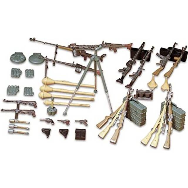 TM35111 35111 135 Diorama Set German Weapons Infantry 24 Model Building Plastic Kit Unvarnished