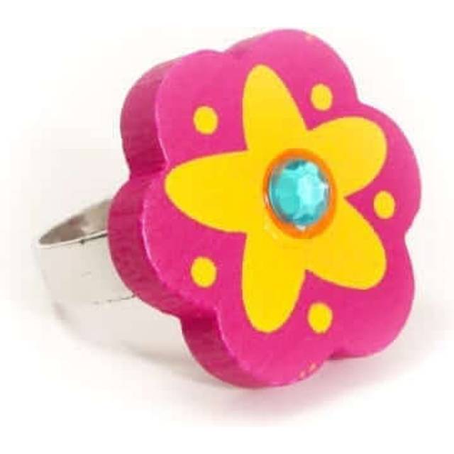 Pretty Wooden Ring - Elegant Accessory for All