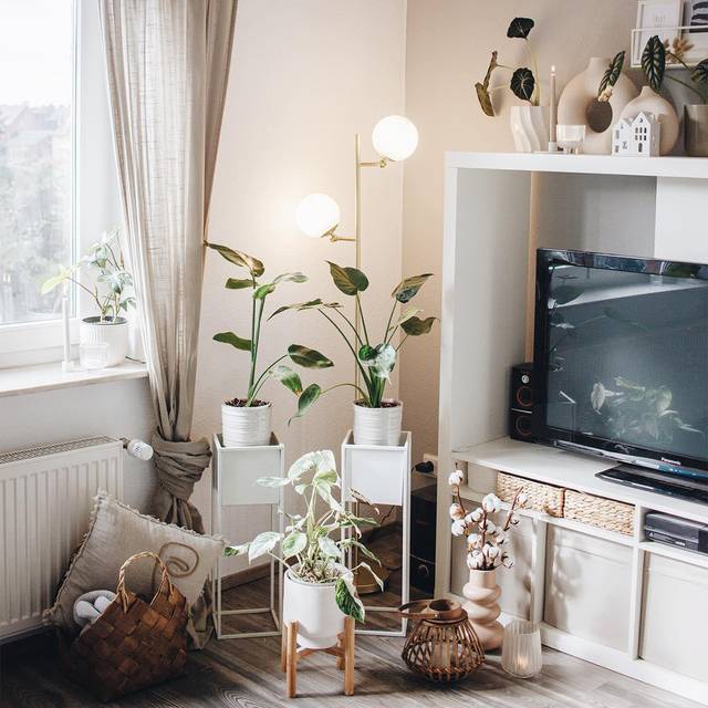 Smart standerlampe guld med matteret glas inkl. 2 stk WiFi P45 - Pallon