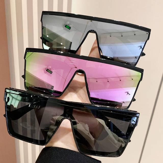SHEIN 3pairs Fashionable Square One-Piece Plastic Sunglasses Street Sunglasses Beach Sun Glasses Beach Accessories For Women Sun Glasses Sunglasses Shades B