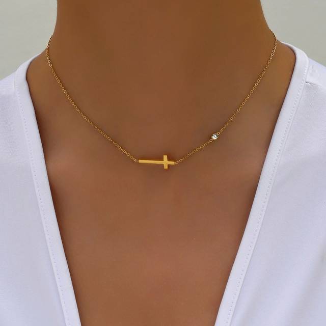 SHEIN 18K Gold Plated Minimalist Crystal Cross Necklace, Stainless Steel Jewelry, Daily Wear Women Cross Necklace, Best Friend Gift