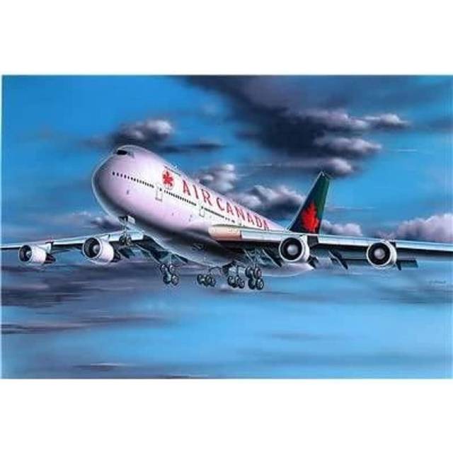 Revell 04210 1:390 Boeing 747 Plastic Kit