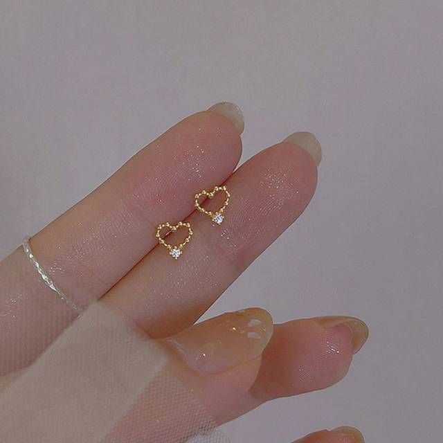 SHEIN Heart Stud Earrings Valentines,Mom,Mother,Mother&#39;s Day,Gift