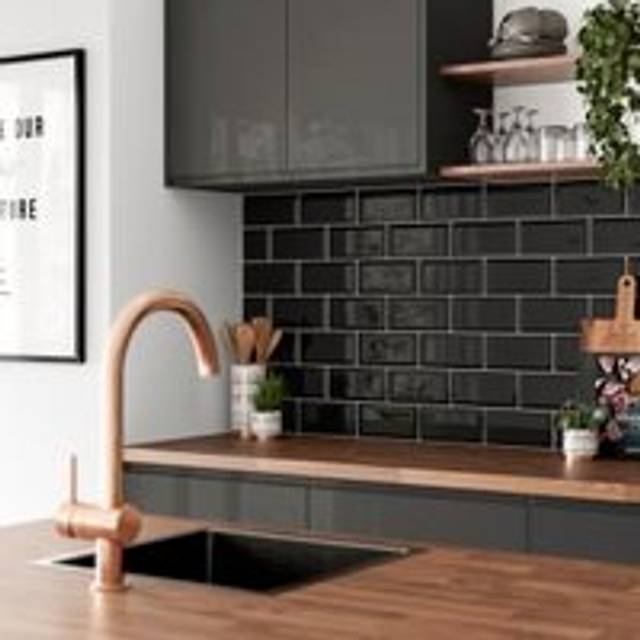 Wickes Metro Black Ceramic Wall Tile - 200 x 100mm - Block Colour
