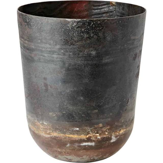 Robust, kruka, medium, 16 diameter cm, höjd 18 cm, svart patinerad