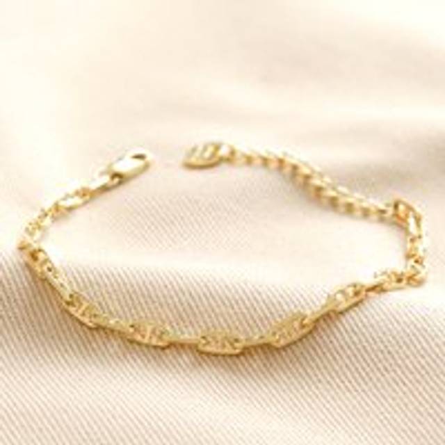Anchor Chain Bracelet in Gold - gold - one size