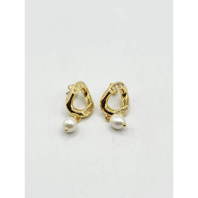 SVNX Womens Chunky Hoop with Faux Pearl Earrings - Gold Brass (archived) - One Size