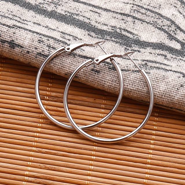 1st Minimalist Hoop örhängen, rostfritt stål smycken - Silver (En-Storlek)