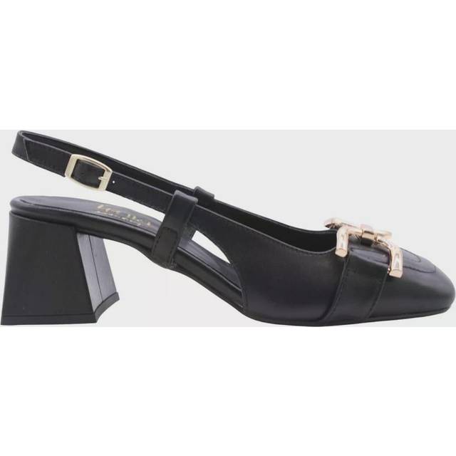 Statement Pumps for Elegant Looks
