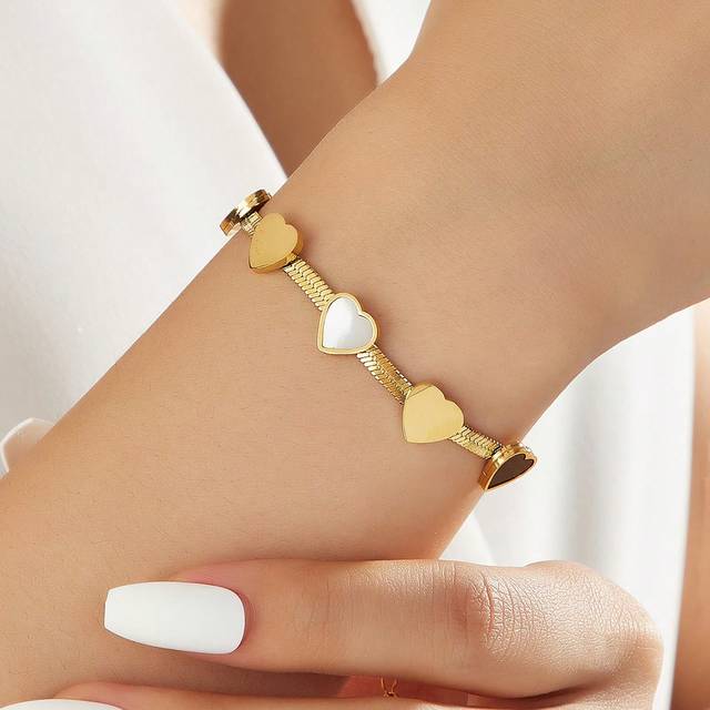SHEIN 24K Gold Stainless Steel 5 Hearts Women And Girls Bracelet, Great Gift Valentines,Mom,Mother,Mother&#39;s Day,Gift