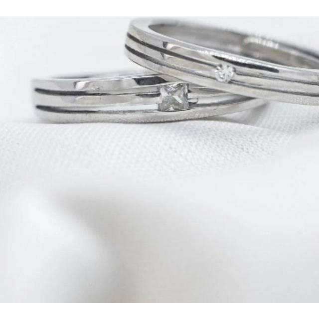 Silver Couple Promise Parallel lines Single Zircon Matching Rings - One Size