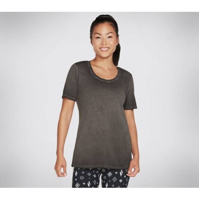 Women's Skechers W1TS330/BLK DIAMOND WASH HATHA SCOOP NECK Womens Tunic Tee Bold Black - Size: 18/16