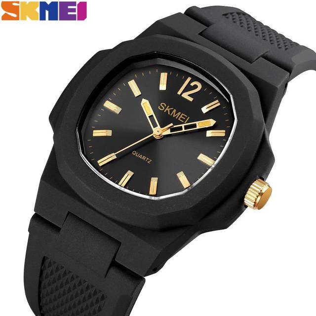 SKMEI Fashion Men Watches Simple Quartz Wristwatches 50M Waterproof Outdoor Sport Watch black