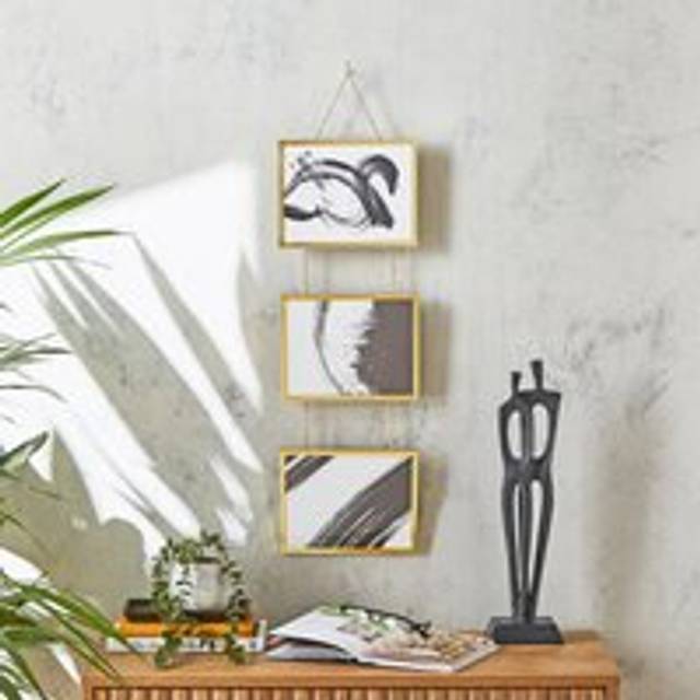 Metal Hanging Chain Multi Photo Frame - Gold