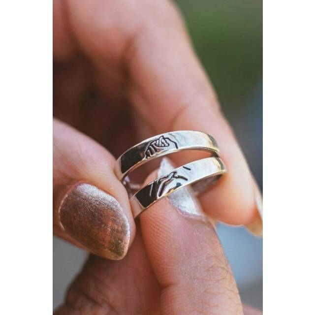 Adjustable Hand Holding Matching Couple Band Promise Ring Set - Silver - One Size