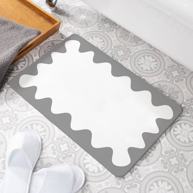 Wavy Frame Rectangle Bath Mat - White (39cm W)