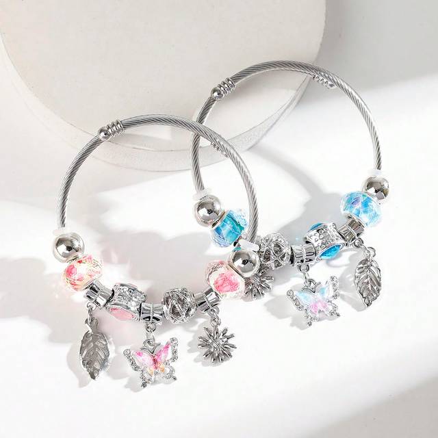SHEIN 1pc Pink Stainless Steel Bracelet With Holographic Butterfly, Leaf, Daisy Charm Beads, Fashion DIY Jewelry, Suitable For Valentine&#39;s Day Gift, Daily W