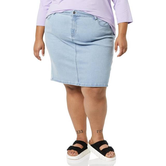 Amazon Essentials Womens classic 5-Pocket Denim Skirt Available in Plus Size  Light Wash  16