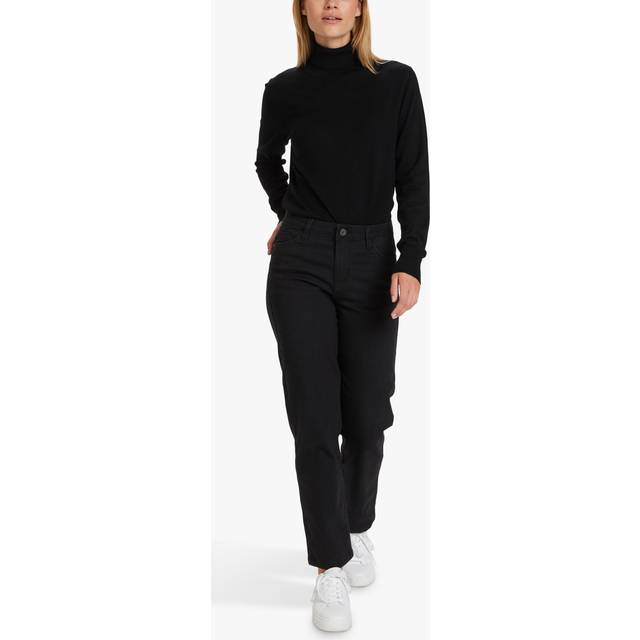 Astrid Roll Neck Sweater - Black deep - Danish brand KAFFE has been offering timeless collections adorned with feminine details since 1993. The label offers a range of versatile, minimalistic styles that look and feel great, making your daily edit stylish and effortless.