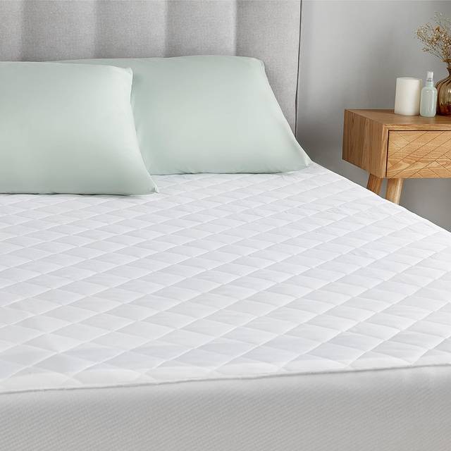 Anti-Allergy Mattress Protector â Mattress Cover Bed Pad Topper with Elasticated Straps Protecting Against Bacteria and Dust Mites â Comfortable