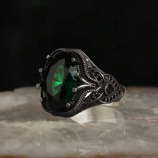 SHEIN 1pc Stylish Business Zinc Alloy Ring With Cubic Zirconia Decoration Suitable For Men&#39;s Daily Wear