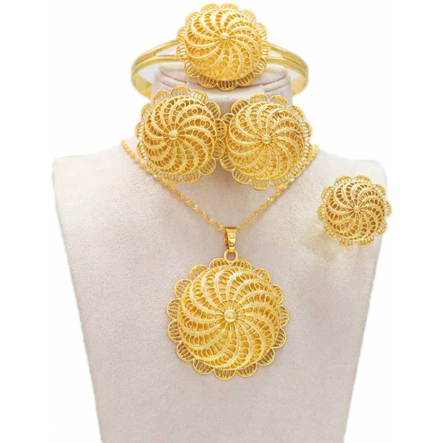 SHEIN 4pcs/Set 24k Gold Plated Jewelry Set With Large Earring, Pendant, Ring, And Bracelet For African Eritrean Bride, Wedding Gift Set