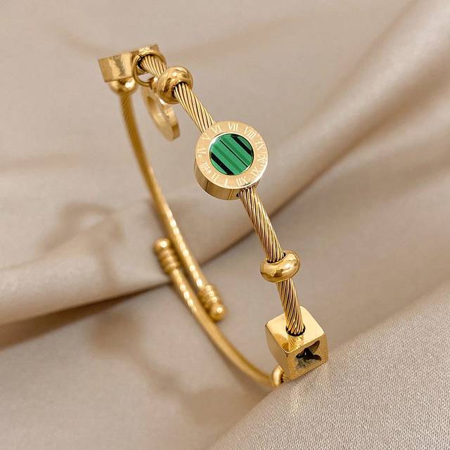 1 st. Retro Hänge Armband För kvinnor Trendig Guld Färg Elegant Hjärta Fjäril Pärlor Manschettarmband Daglig Party Jul Smycke Presenter - Gult guld (En-Storlek)